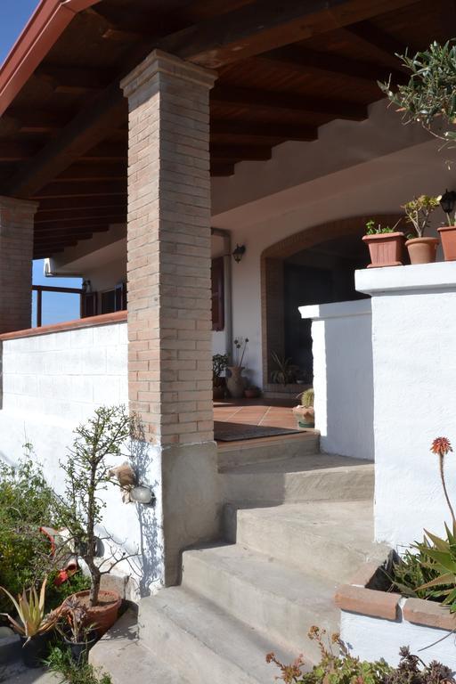 Mi Casa Es Tu Casa 79 Acomodação com café da manhã Portoscuso Exterior foto